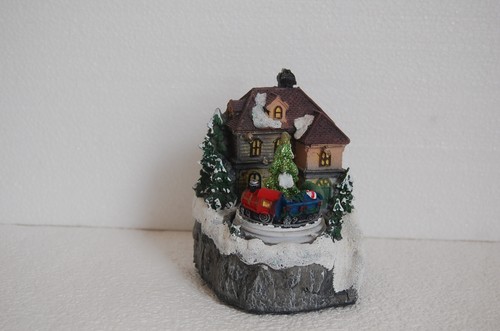 Weihnachtsszene mit eisenbahn - mit,