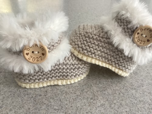 Handgefertigte gestrickte
