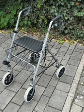 Rollator, Drive Medical max 120kg Belastbarkeit für den Innen und Außenbereich