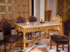 Französischer Tisch mit