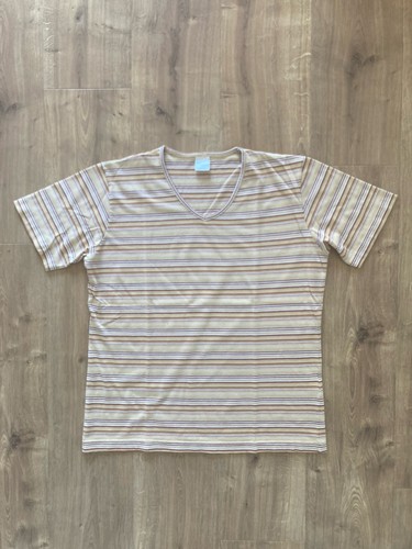 Gestreiftes shirt mit - gestreiftes,