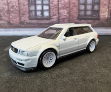 Hot wheels audi avant - wheels, 1/64