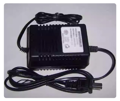 Netzteil-Adapter-Ladegerät