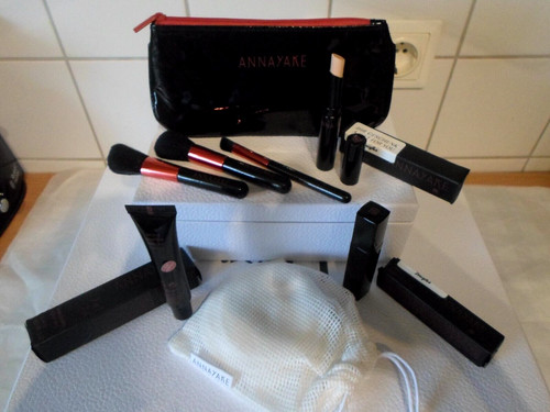 Annayake makeup set - annayake, pinsel/