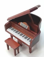Klavier mit Hocker aus Holz, nussbaumfarbig. Für 1:12 Puppenstuben.