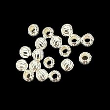 10013 - 18 GERILLTE KUGELN AUS