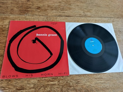Bennie green blows his horn - bennie,
