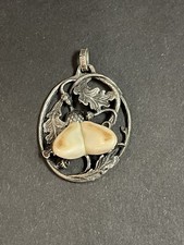 Silberanhänger mit Hirschgrandeln