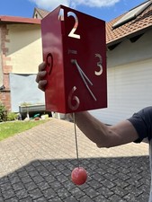 Wanduhr mit Pendel 3d Rot