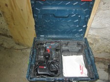 Bosch Professional GSR 10,8-2-LI + Akku + Ladegerät + Box