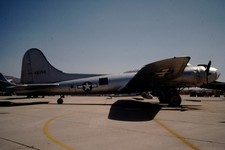 Dia 46393 Boeing B-17G Flying Fortress US Air Force 10/92 35mm gerahmt OP-N12-51