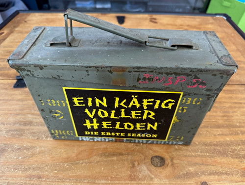 Ein käfig voller helden - käfig,