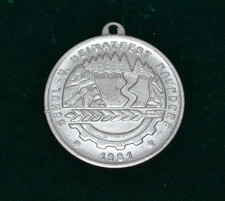 DDR Plakette Schul- und