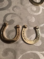 1 Paar Hufeisen Gold farbig, ideal als Glücksbringer Hochzeit Silvester Metall