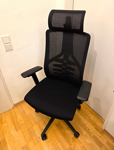Schwarzer bürostuhl mit - schwarzer,