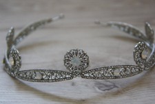 Exklusives Diadem, Handarbeit