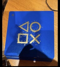 Sony PlayStation 4 Slim Days of Play Limited Edition 500GB Spielkonsole - Blau 