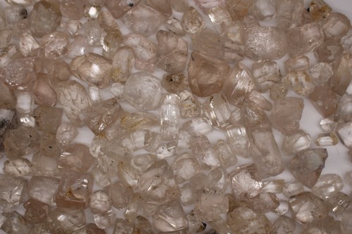 Topas kristalle rohsteine - topas,