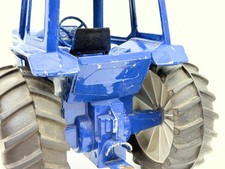 Ford Traktor 7700, Ertl, made in Usa, die cast resoraki, 1:12