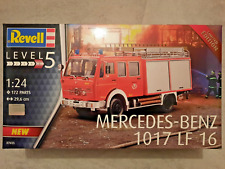 Revell - 1:24 - 07655 - Feuerwehr Mercedes Benz 1017 LF 16 - Limited Edition