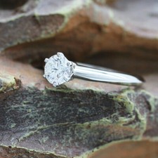 Tiffany & Co. Verlobungsring Platin 950-Gr.50 - Box & Zertifikat 0.57 ct - VVS2