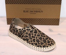 ILSE JACOBSEN Flats TULIP