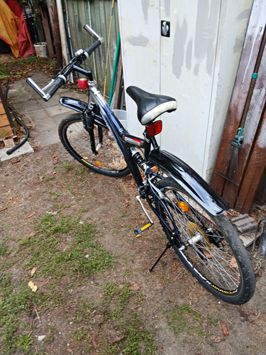 Mckenzie hill 300 mountainbike - hill,