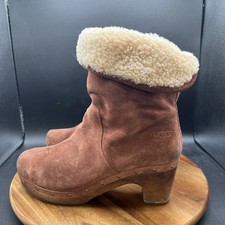 UGG Boots Women’s Size 8