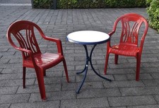 2 Stapelstühle & Tisch - Balkonstühle Monoblock Gartenstühle Kunststoff rot