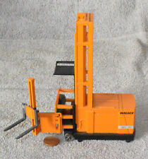 Gabelstapler Seitenstapler Modell 1:35 | Wagner MX 30 | NZG Modelle No. 328