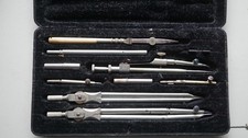 Antikes Reisszeug, Zirkelkasten Riefler C 26 10-teilig N° 89a