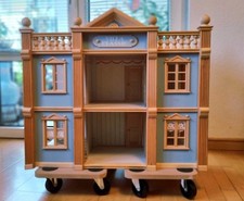 Bodo Hennig Puppenhaus –