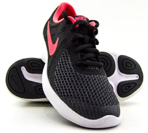 Nike revolution 4 - 4, neu