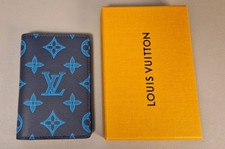 Louis Vuitton Pocket