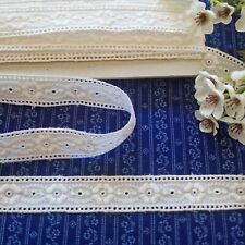 Stickereiband, weiss Sonderposten !  - 20 mm breit  | Spitze Art. 1922