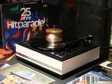 "Exklusiv-Weiß" Plattenspieler PE 2015 1A restauriert TOP 10er-Wechsler 70er!