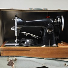 Vintage Precision De Luxe Nähmaschine - Ungeprüft, Zeichen Der Verwendung