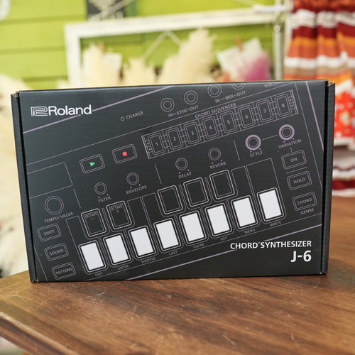 Roland chord synthesizer - j-6,