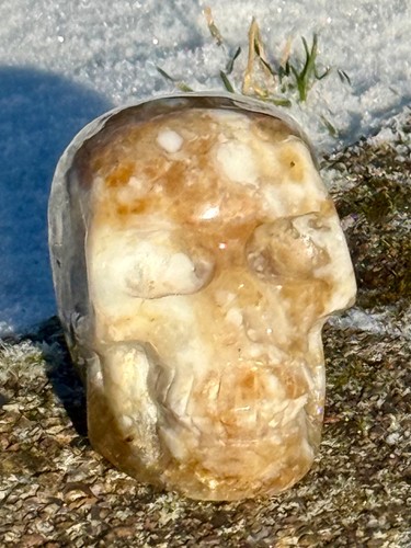 Kristallschädel aus