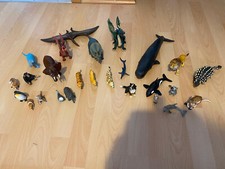 24 Hartgummi-Tiere davon ein