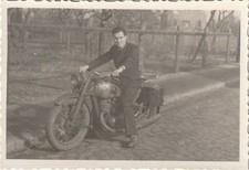 Vintage Foto Mann auf DKW NZ