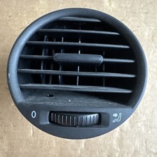 VW Caddy 2K Luftdüse Lüftungsgitter Armaturenbrett 2K0819703B