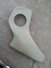 Verkleidung Sitz vorne dunkel