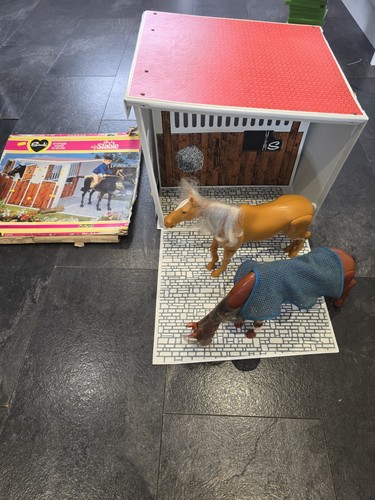 Vintage sindy pedigree sindys - sindy,