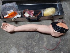 Maquet Lehrmodell Übungsarm Set Trainingsarm für Infusion Injektion Arm Modell