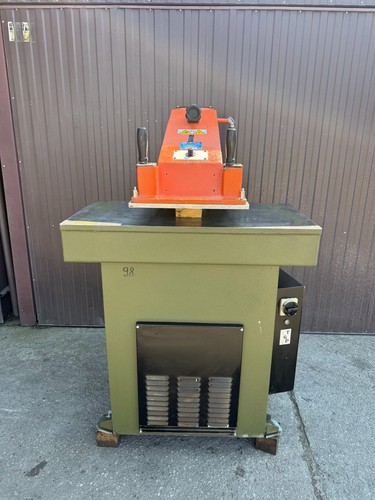 Stanzmaschine schneidemaschine - stanzmaschine,