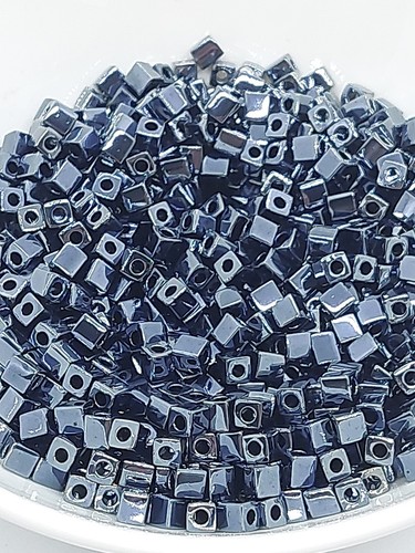 Miyuki 4mm square - gr,