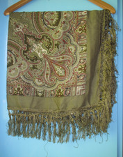 Trachtentuch   Handdruck  Kashmir 100% Wolle  Viskose-Fransen  grün/ dunkelrot