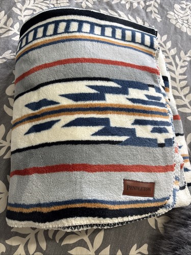 Pendleton ultra plush fleece - pendleton,
