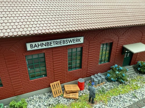 Bahnbetriebswerk schild h0 - in,